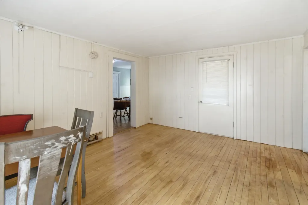 16 Temple Street Auburn ME 04210