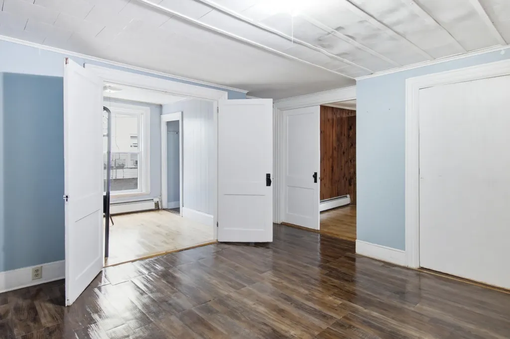 16 Temple Street Auburn ME 04210