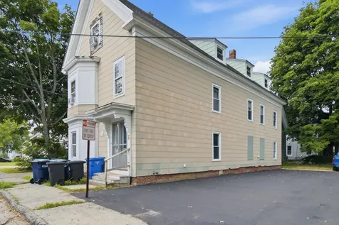16 Temple Street Auburn ME 04210