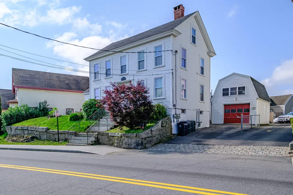 61 South Street Biddeford ME 04005