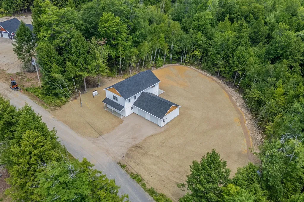 63 Mcgrath Pond Loop Road Belgrade ME 04917