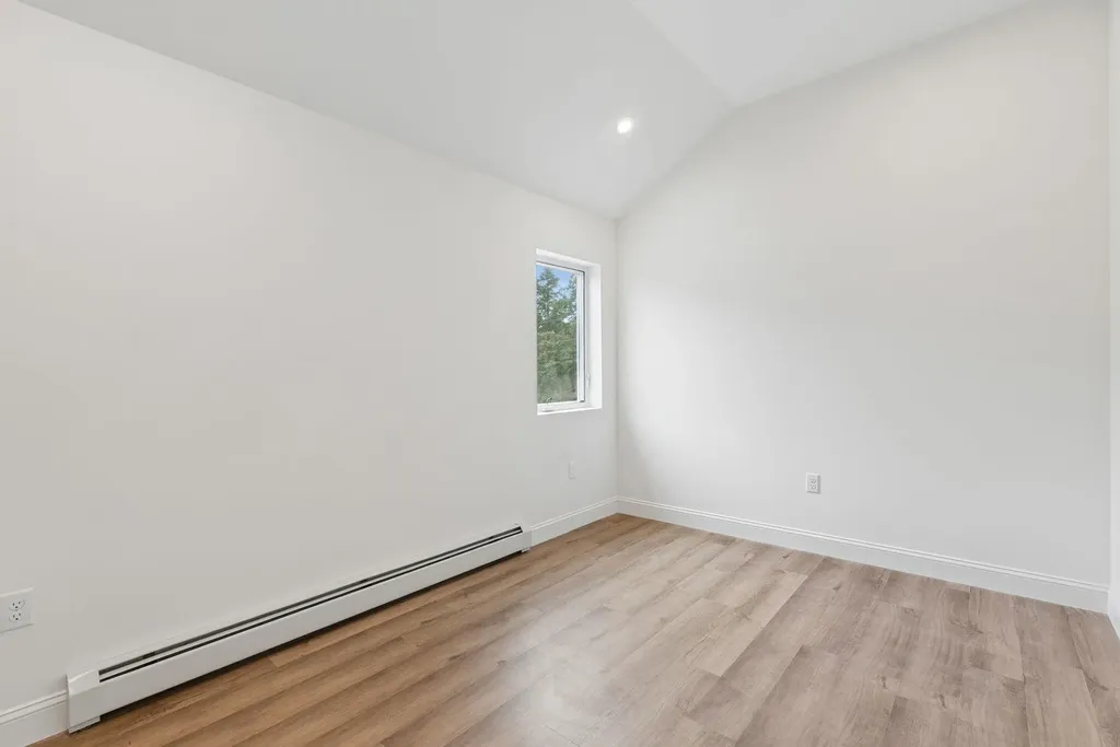63 Mcgrath Pond Loop Road Belgrade ME 04917