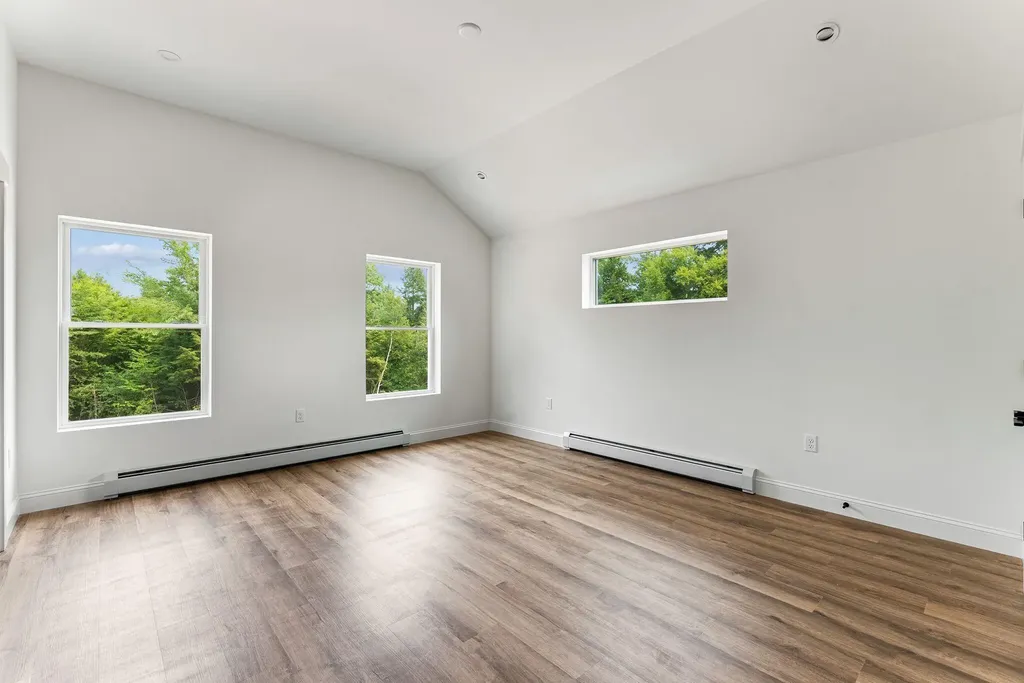 63 Mcgrath Pond Loop Road Belgrade ME 04917
