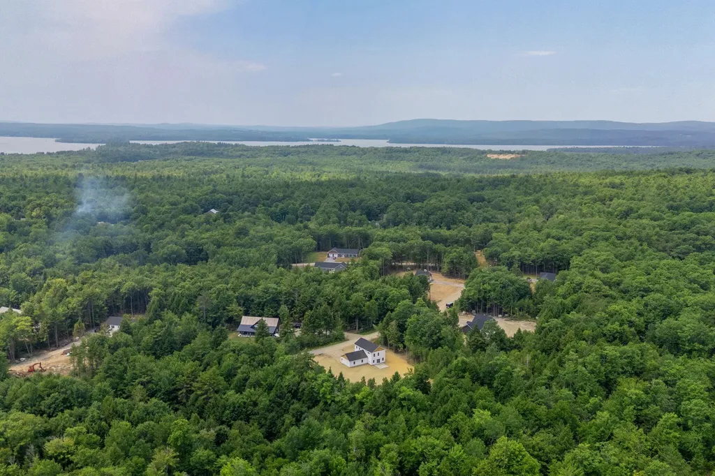 63 Mcgrath Pond Loop Road Belgrade ME 04917