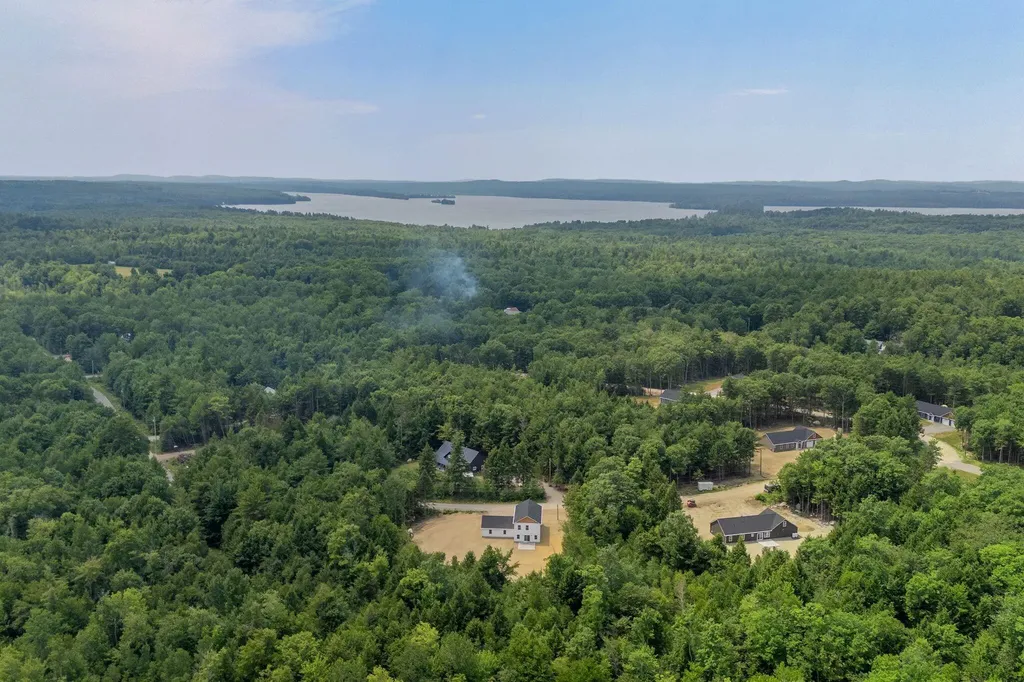 63 Mcgrath Pond Loop Road Belgrade ME 04917