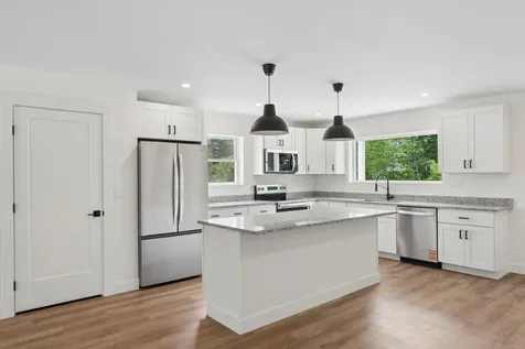 63 Mcgrath Pond Loop Road Belgrade ME 04917