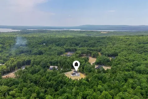 63 Mcgrath Pond Loop Road Belgrade ME 04917