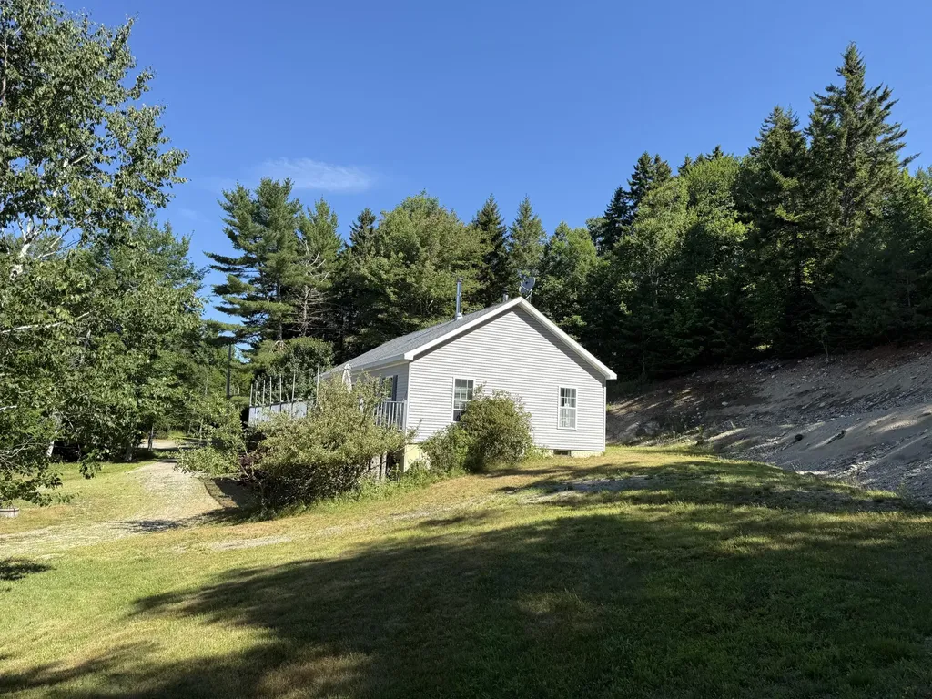 46 Kitty Lane Tremont ME 04612