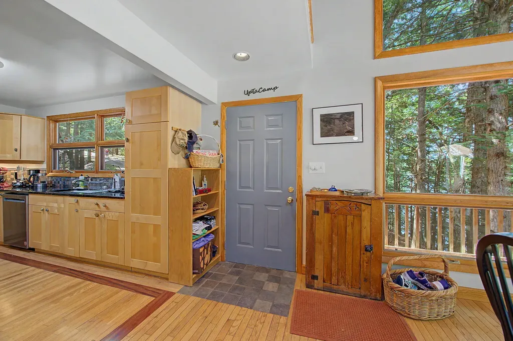 109 Spring Valley Road Raymond ME 04071