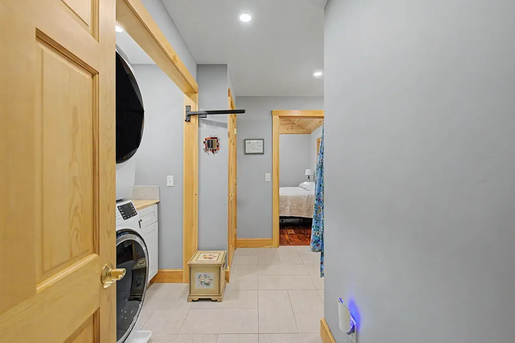 109 Spring Valley Road Raymond ME 04071