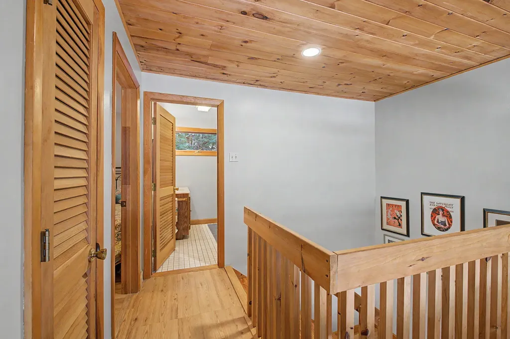109 Spring Valley Road Raymond ME 04071