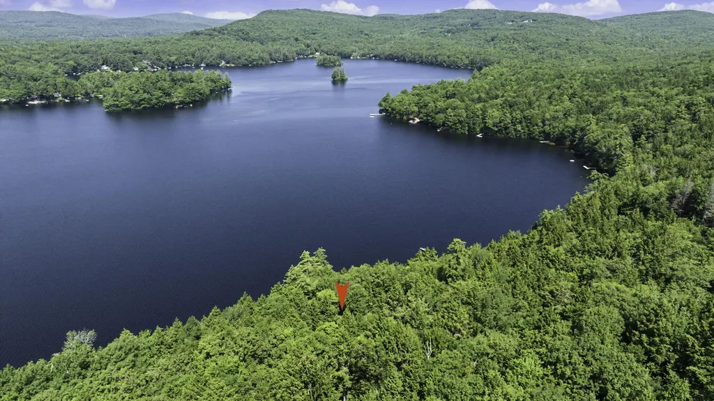109 Spring Valley Road Raymond ME 04071