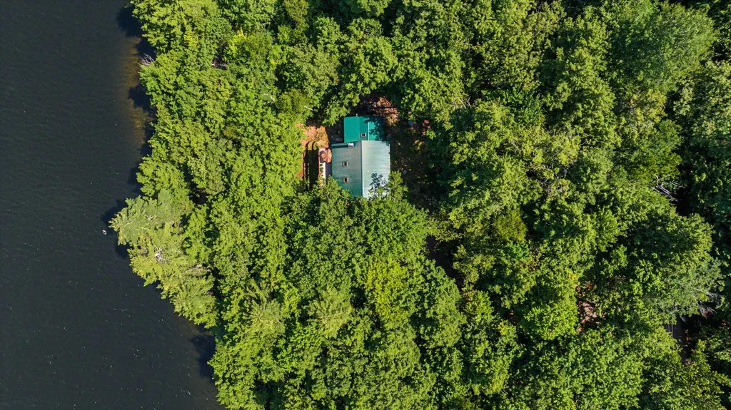 109 Spring Valley Road Raymond ME 04071