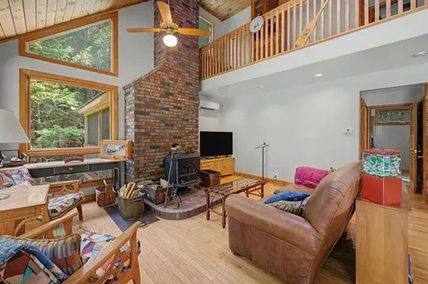 109 Spring Valley Road Raymond ME 04071