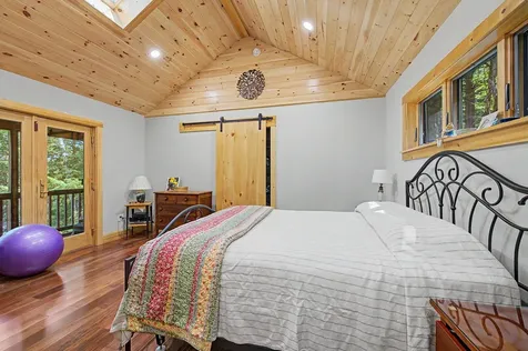109 Spring Valley Road Raymond ME 04071