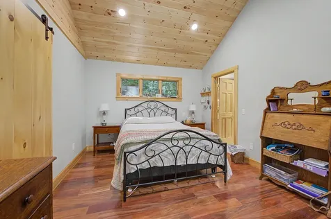 109 Spring Valley Road Raymond ME 04071