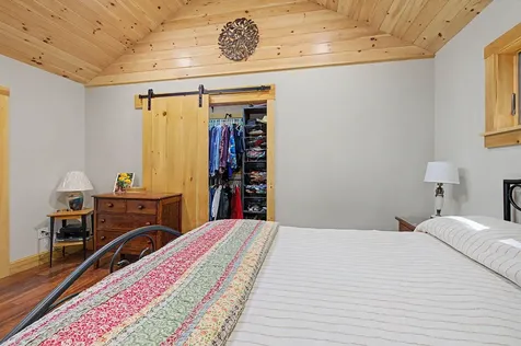 109 Spring Valley Road Raymond ME 04071