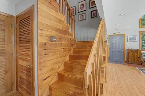 109 Spring Valley Road Raymond ME 04071
