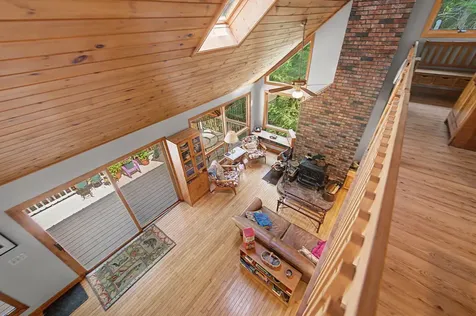 109 Spring Valley Road Raymond ME 04071