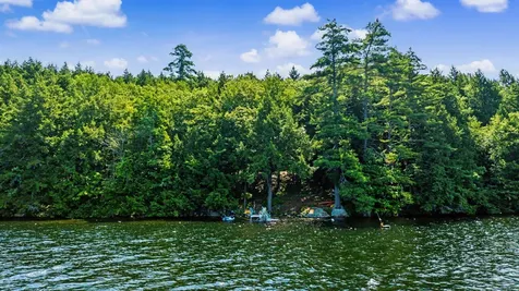 109 Spring Valley Road Raymond ME 04071