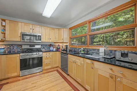 109 Spring Valley Road Raymond ME 04071