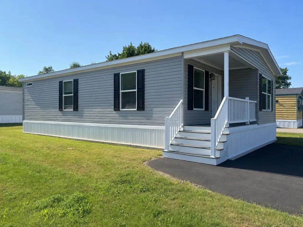 1048 Sabattus Street Lewiston ME 04240