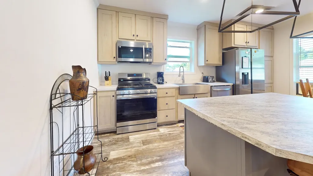 1048 Sabattus Street Lewiston ME 04240