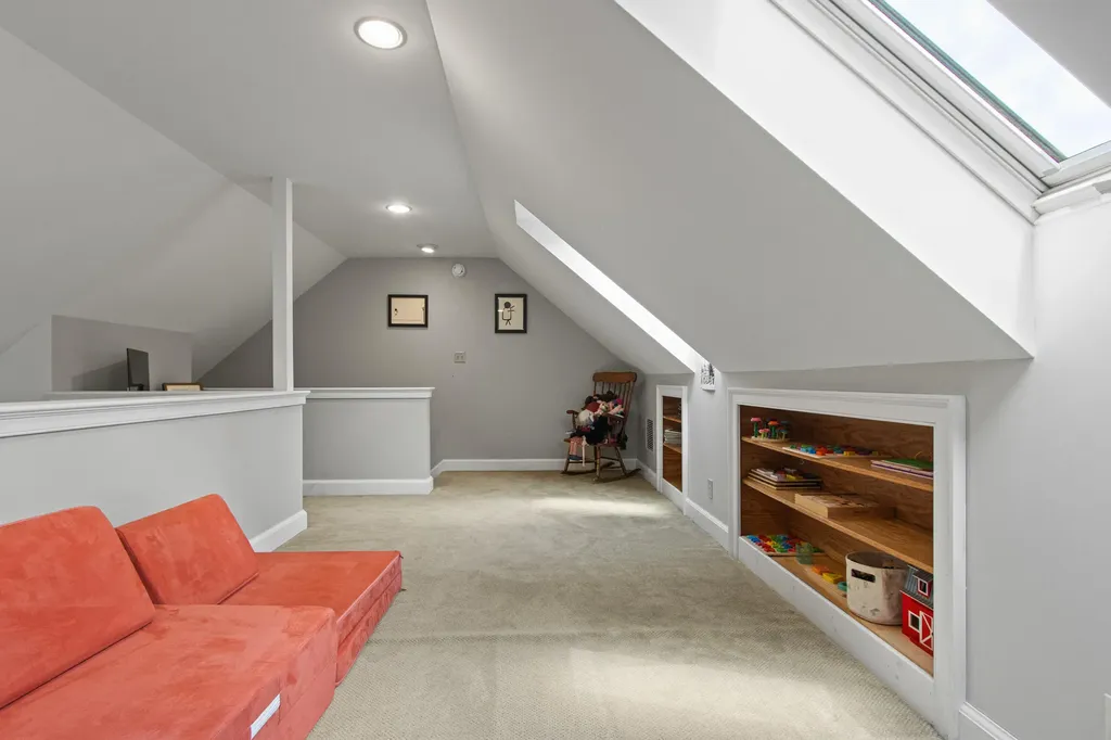 18 Kimberley Circle Brunswick ME 04011