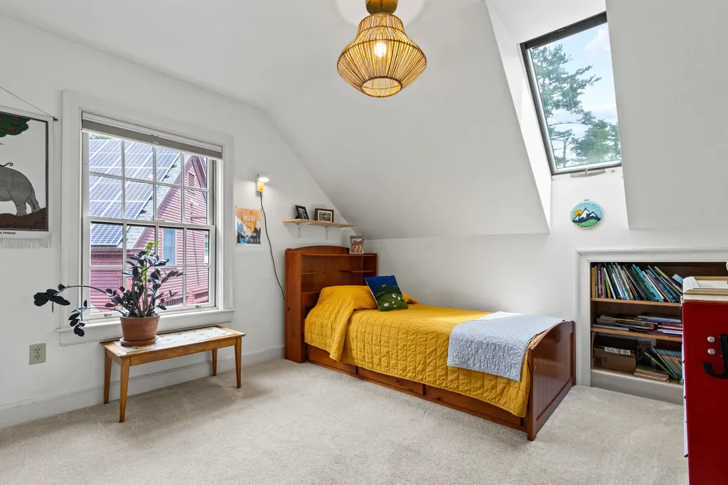 18 Kimberley Circle Brunswick ME 04011