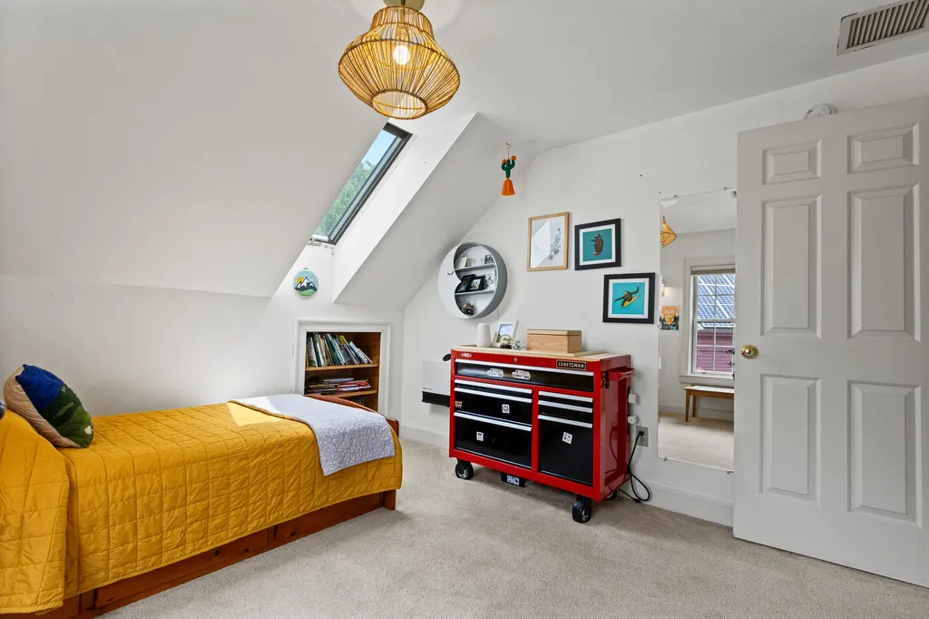 18 Kimberley Circle Brunswick ME 04011
