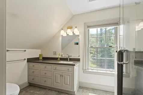 18 Kimberley Circle Brunswick ME 04011