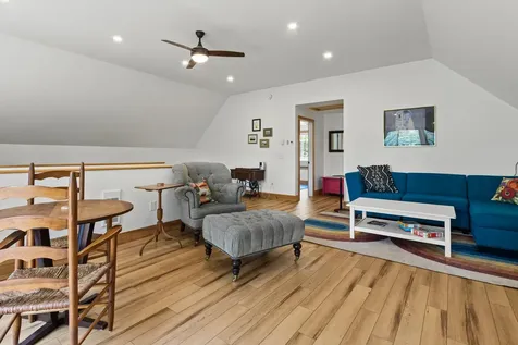 18 Kimberley Circle Brunswick ME 04011