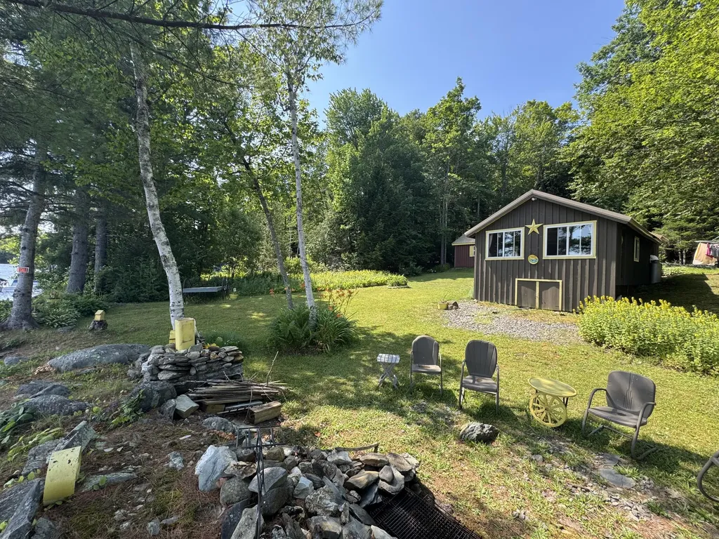 92 Center Pond Road Sangerville ME 04479