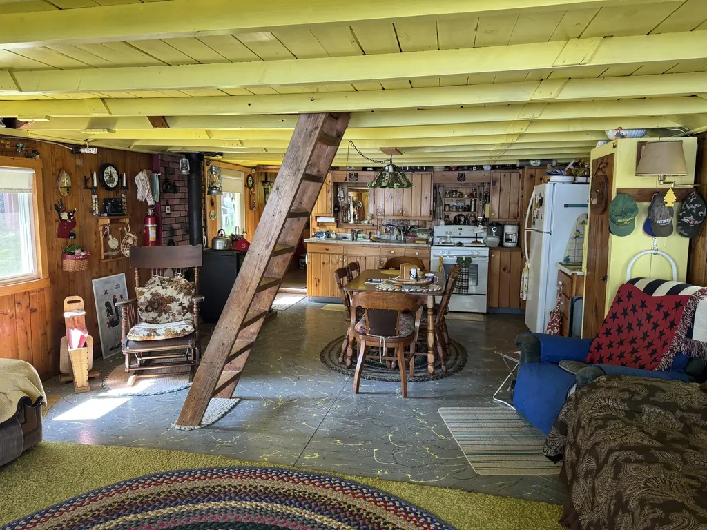 92 Center Pond Road Sangerville ME 04479