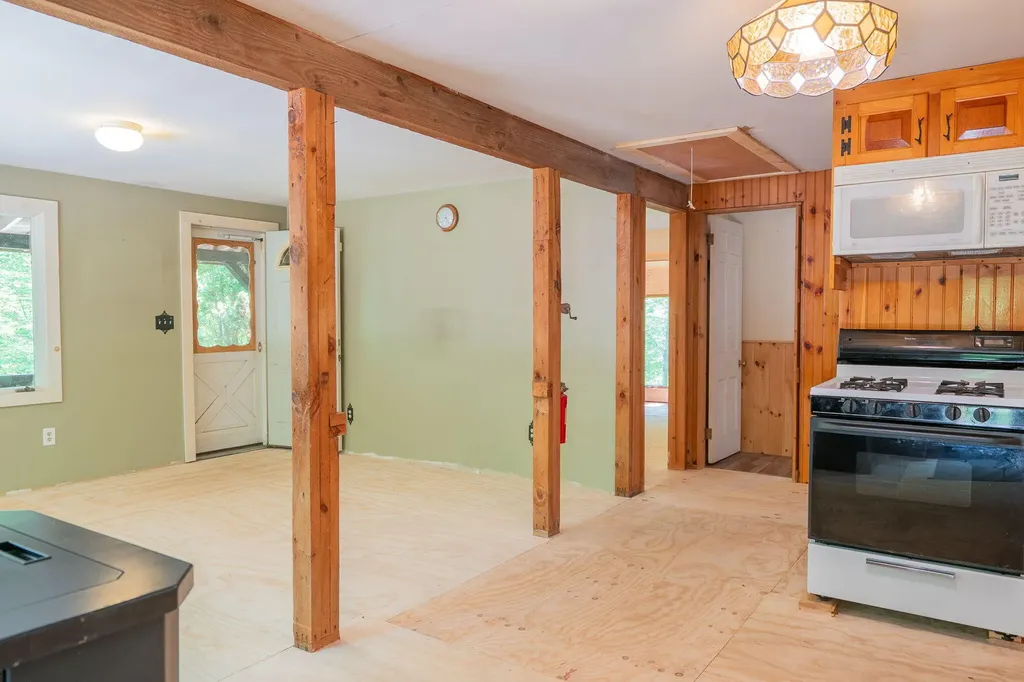 290 Gore Road Naples ME 04055
