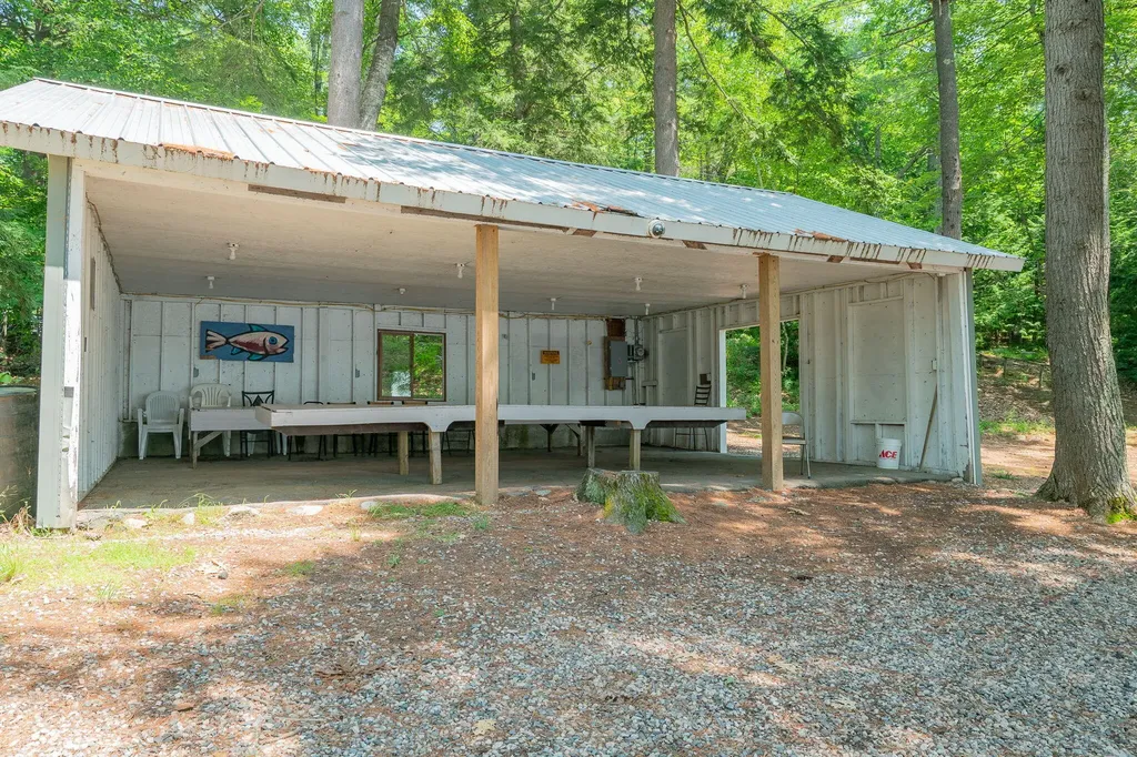 290 Gore Road Naples ME 04055