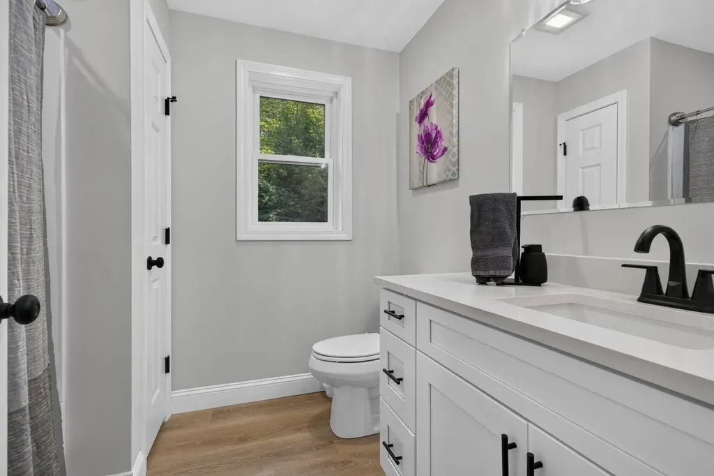 44 Redwood Lane Sanford ME 04073
