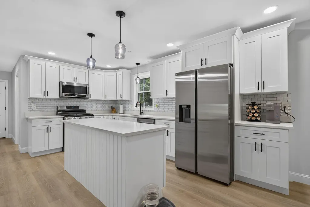 44 Redwood Lane Sanford ME 04073