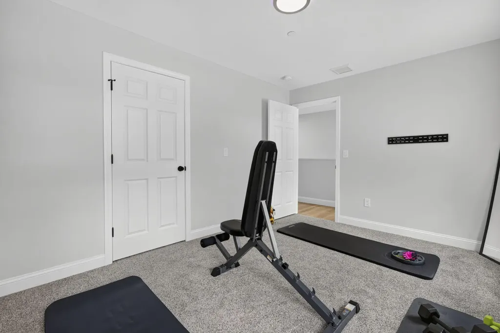 44 Redwood Lane Sanford ME 04073