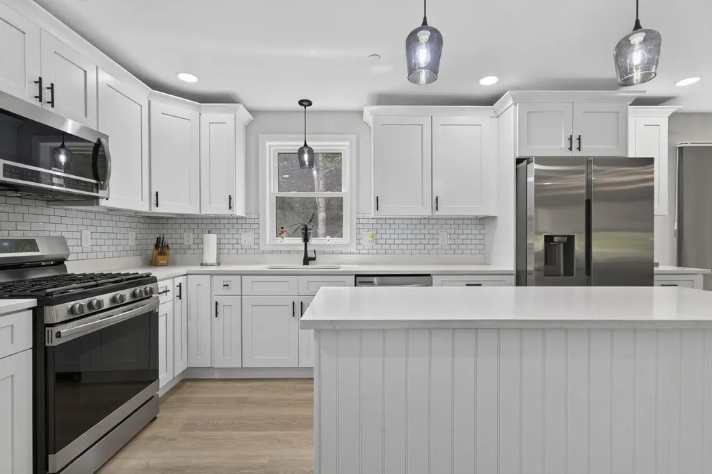 44 Redwood Lane Sanford ME 04073