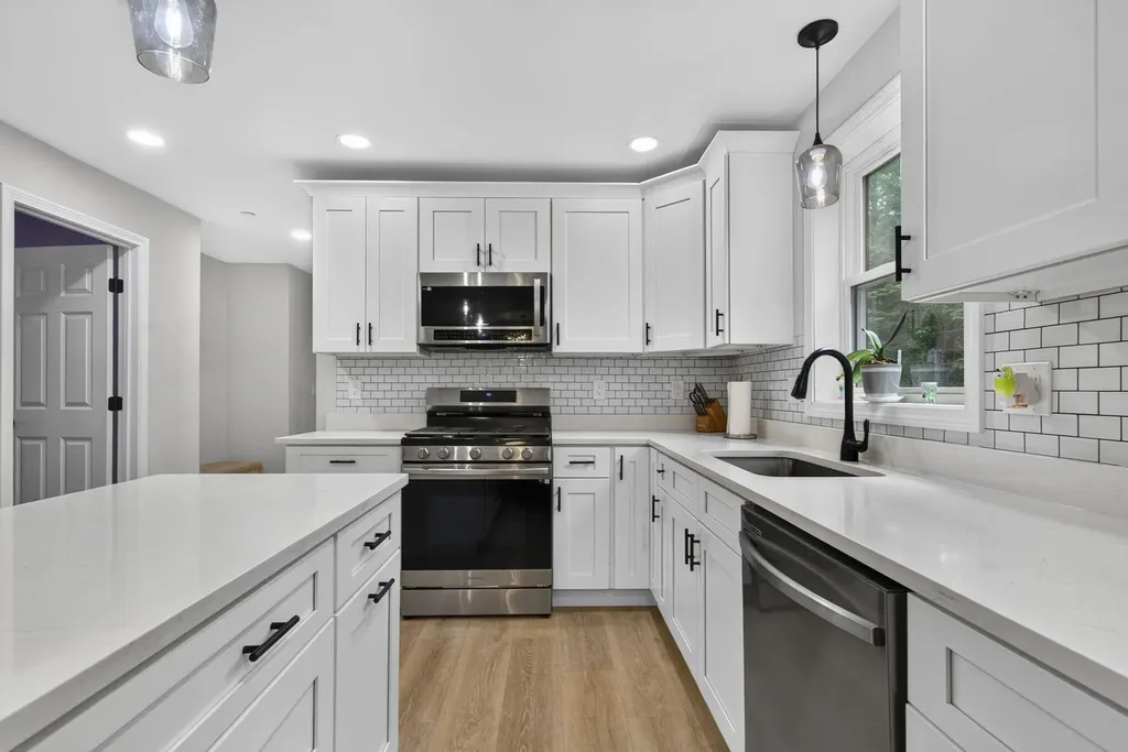 44 Redwood Lane Sanford ME 04073