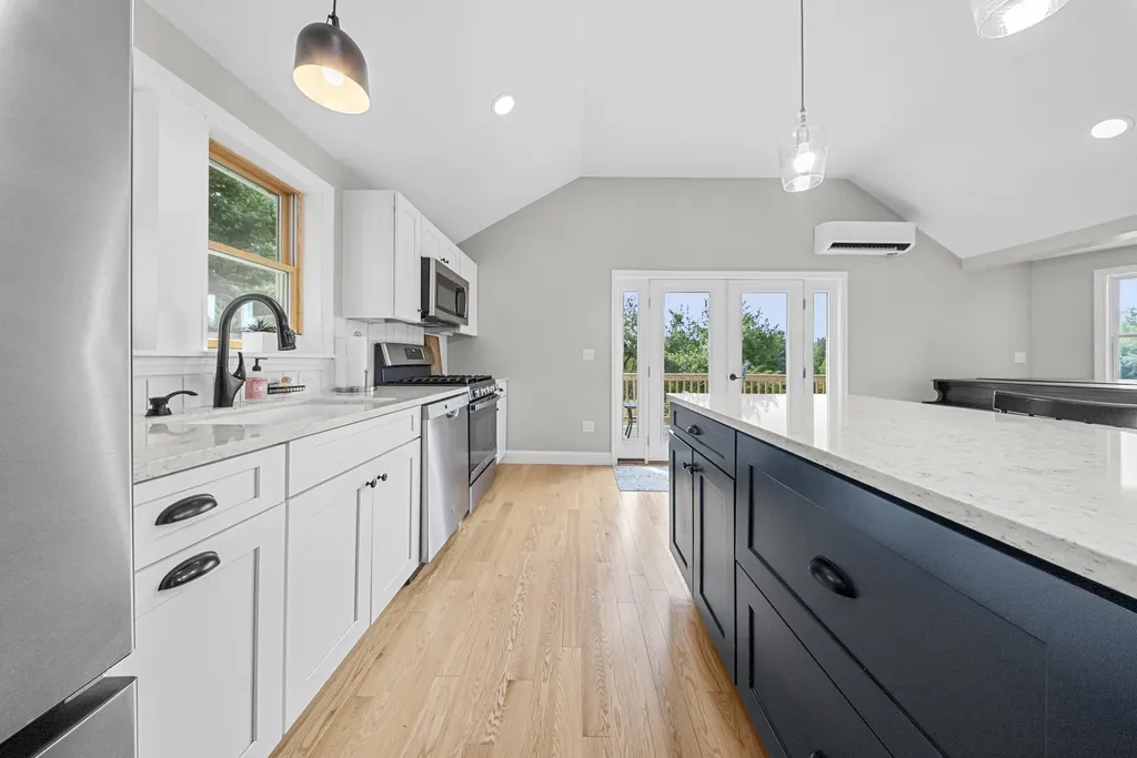 46 Giles Road Readfield ME 04355