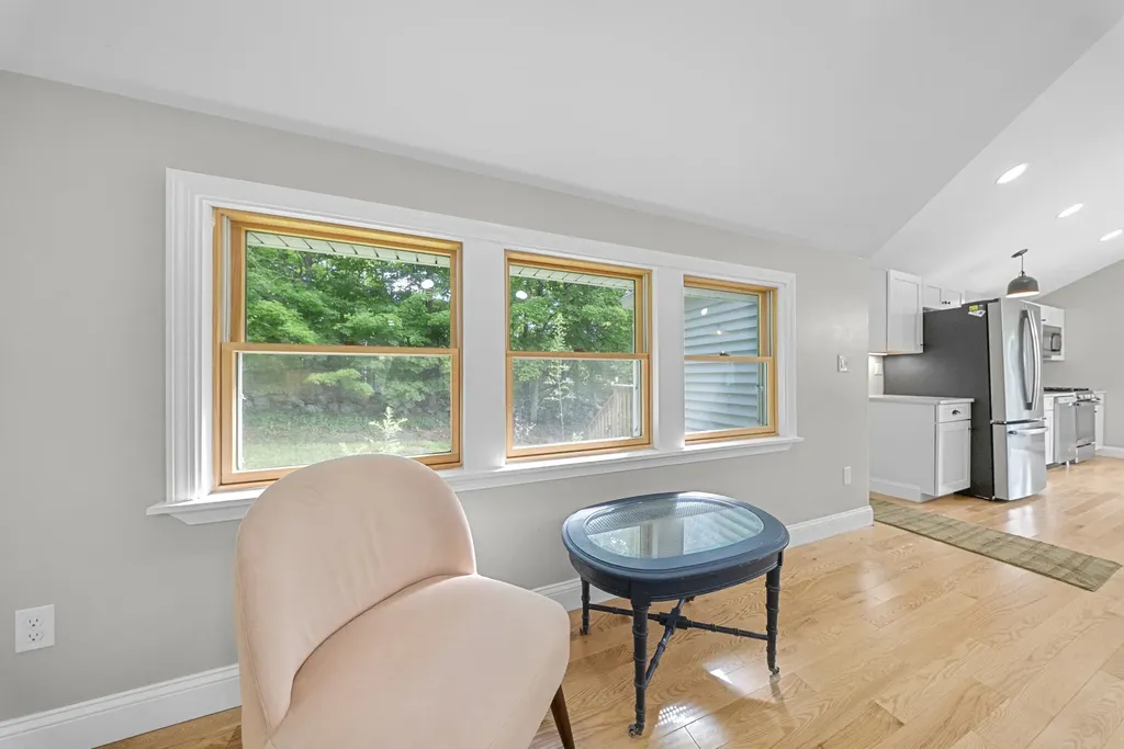 46 Giles Road Readfield ME 04355