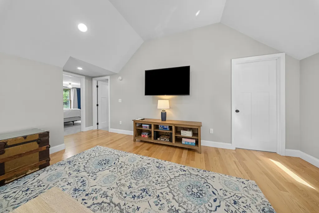 46 Giles Road Readfield ME 04355
