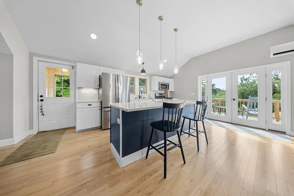46 Giles Road Readfield ME 04355