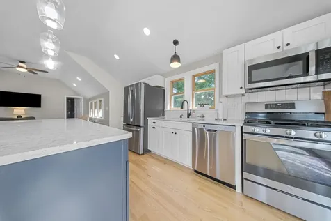 46 Giles Road Readfield ME 04355