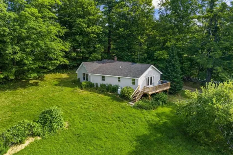 46 Giles Road Readfield ME 04355