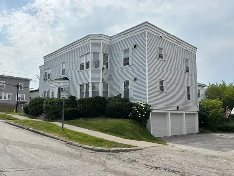 19 Cook Street Auburn ME 04210