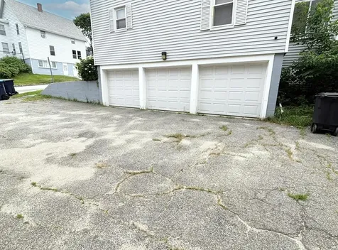 19 Cook Street Auburn ME 04210