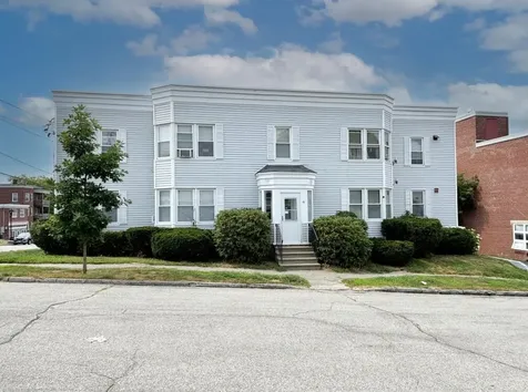 19 Cook Street Auburn ME 04210